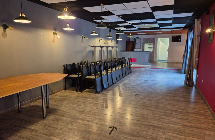 OIGNIES immeuble commercial