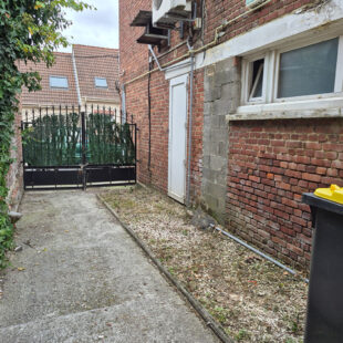 OIGNIES immeuble commercial