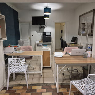 VENDIN LE VIEIL CENTRE Local Commercial 30m² VENDIN LE VIEIL CENTRE Local Commercial 30m²