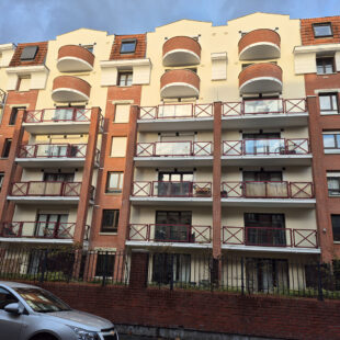 LILLE NATIONALE – VAUBAN T3 traversant avec balcon et parking