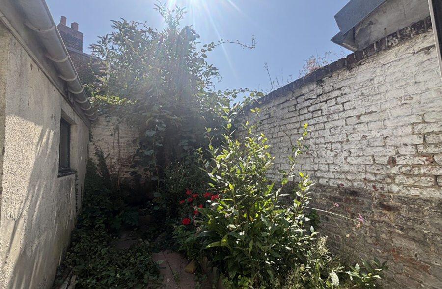 Appartement t2 lumineux avec extérieur exposé sud à Lille