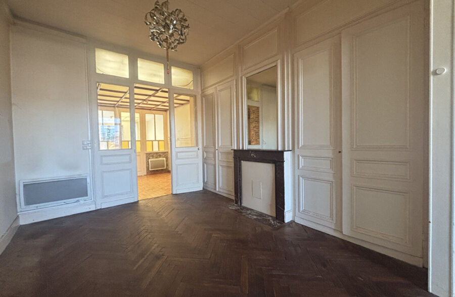 Appartement t2 lumineux avec extérieur exposé sud à Lille