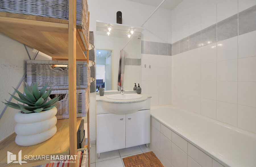 Appartement T3 vendu libre avec terrasse parking MONTIGNY-EN-GOHELLE