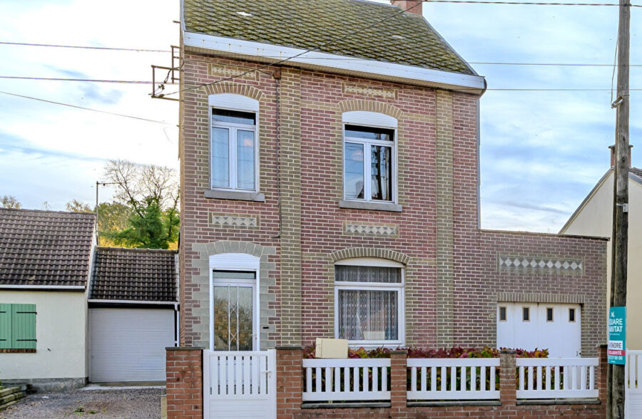 Maison Rousies 6 pièce(s) 94 m2