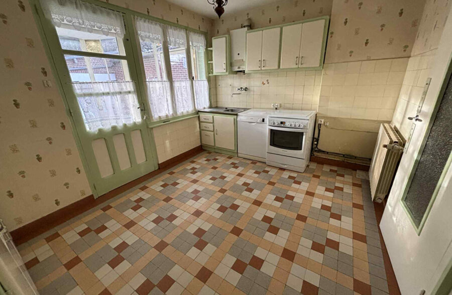 Maison semi individuelle avec garage