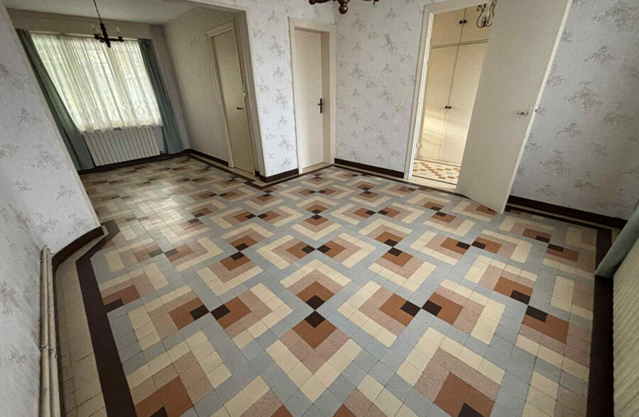 Maison semi individuelle avec garage