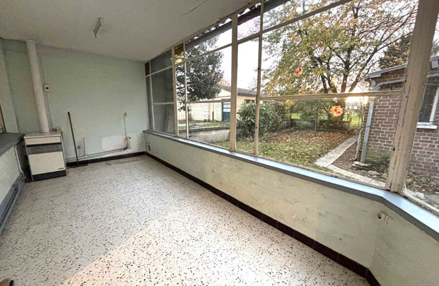 Maison semi individuelle avec garage