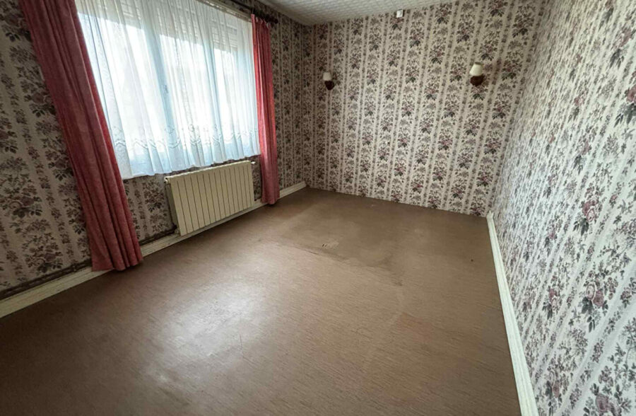 Maison semi individuelle avec garage