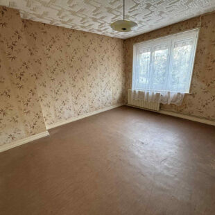 Maison semi individuelle avec garage