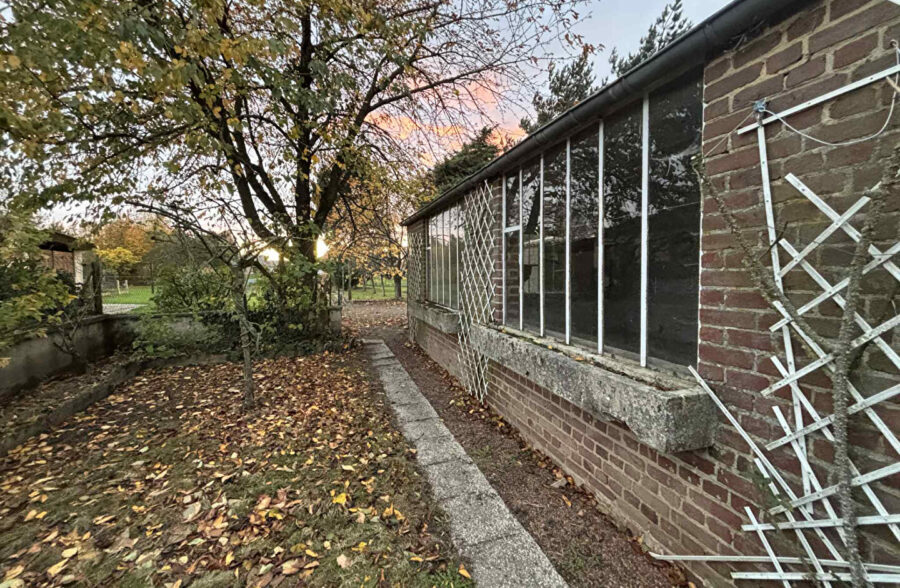 Maison semi individuelle avec garage