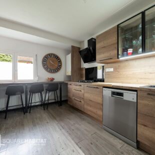 Maison semi-individuelle  4 chambres/ jardin / garage