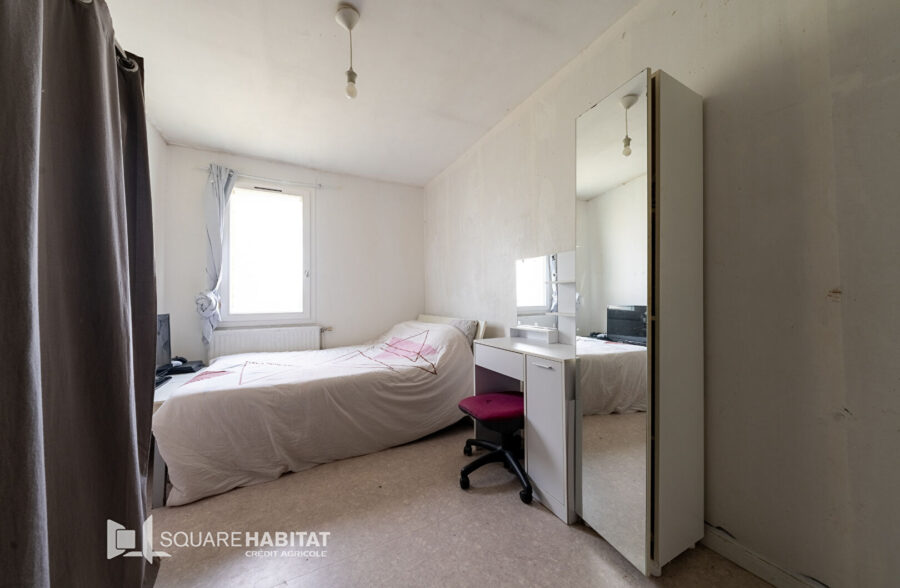 Maison semi-individuelle  4 chambres/ jardin / garage