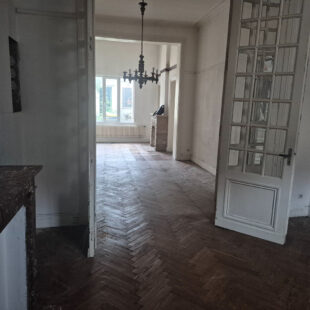 À VENDRE  Maison 7 pièces à rénover 142 m²  Secteur calme, proche transports et commerces