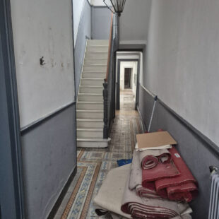 À VENDRE  Maison 7 pièces à rénover 142 m²  Secteur calme, proche transports et commerces