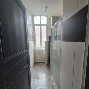 À VENDRE  Maison 7 pièces à rénover 142 m²  Secteur calme, proche transports et commerces