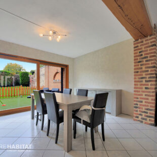 Maison avec un agréable jardin et idéalement située à HENIN-BEAUMONT