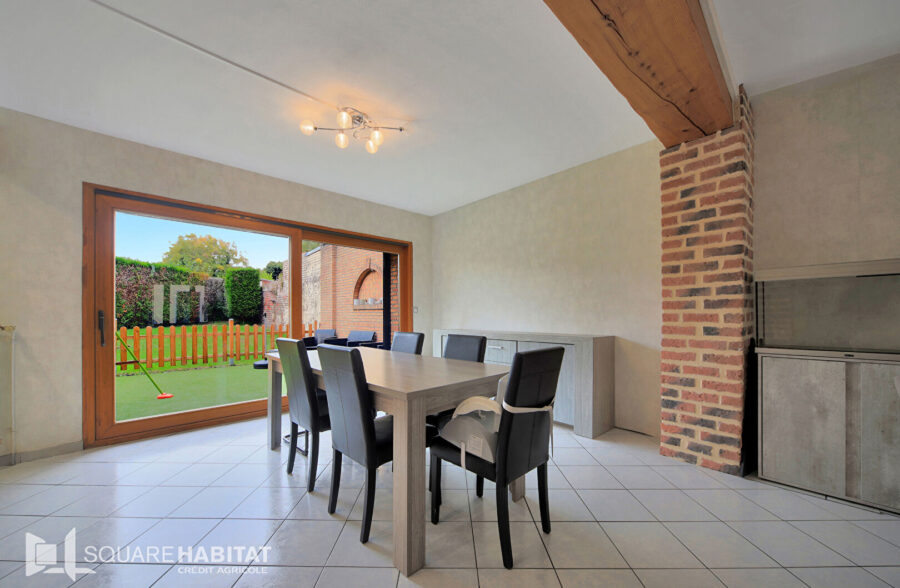 Maison avec un agréable jardin et idéalement située à HENIN-BEAUMONT