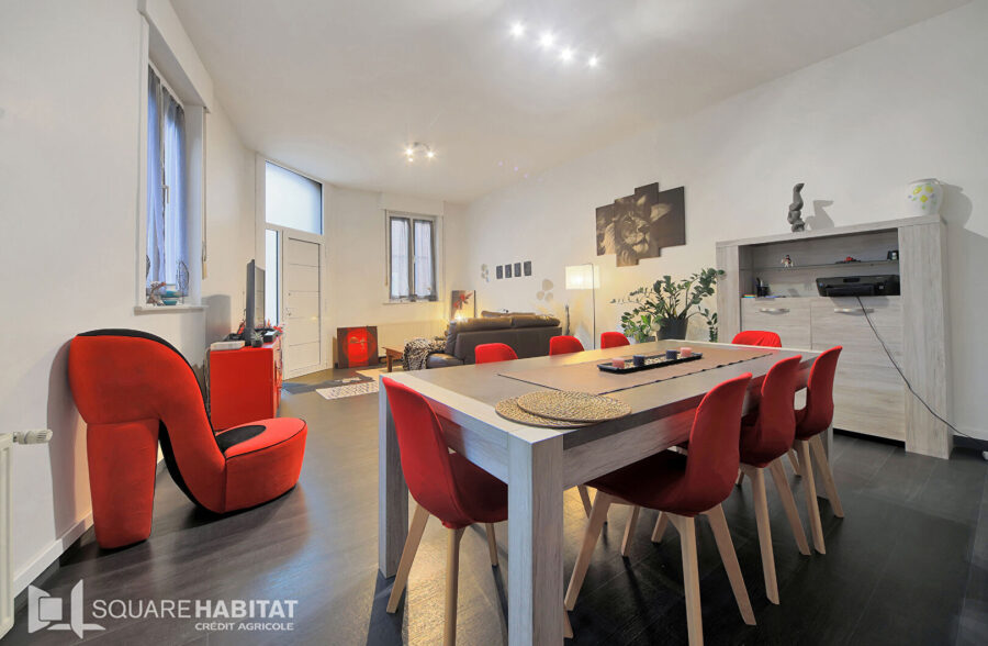 Maison semi  individuelle avec jardin et garage