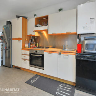 Maison semi  individuelle avec jardin et garage