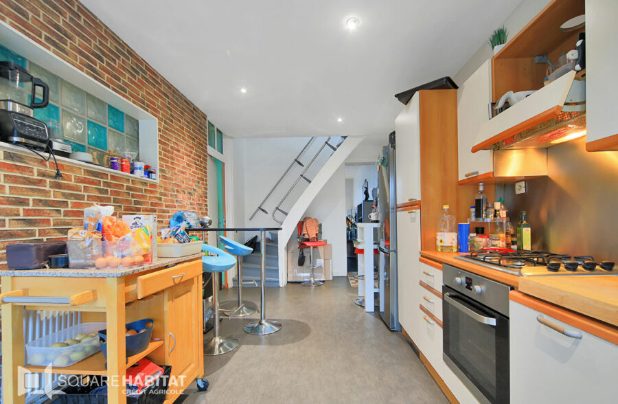 Maison semi  individuelle avec jardin et garage