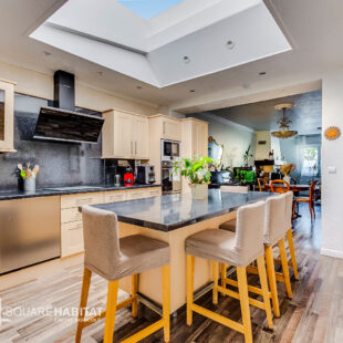 Maison Tourcoing 7 pièce(s) 0200 m2