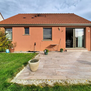 Pavillon recent de type plain pied