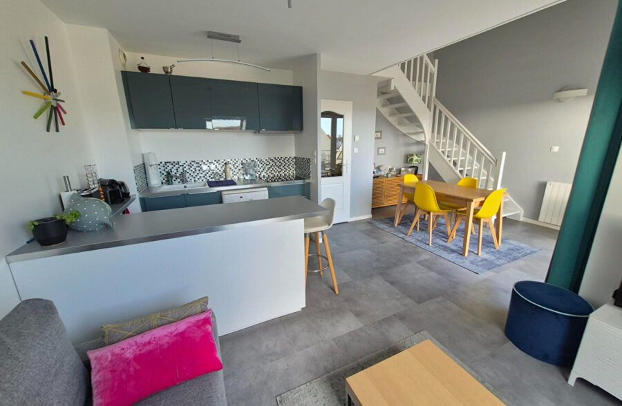 Berck Plage , T3 en duplex avec terrasse ,local vélo et place de parking !!