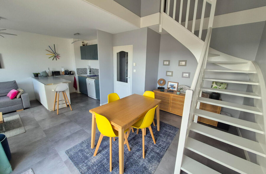 Berck Plage , T3 en duplex avec terrasse ,local vélo et place de parking !!