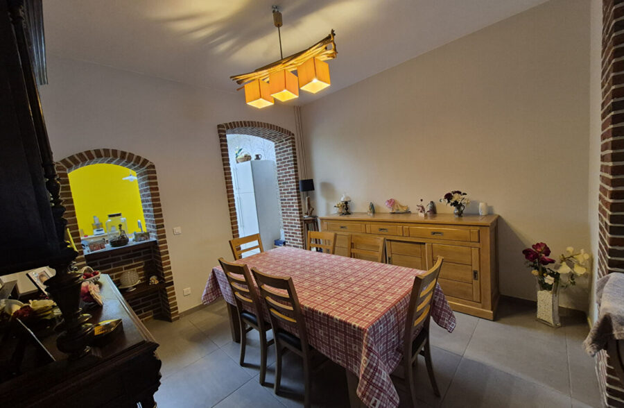 À vendre ! Charmante Maison 102m² 4 pièces avec jardin à Roubaix, limite Wattrelos, 179 000€ HAI !!!
