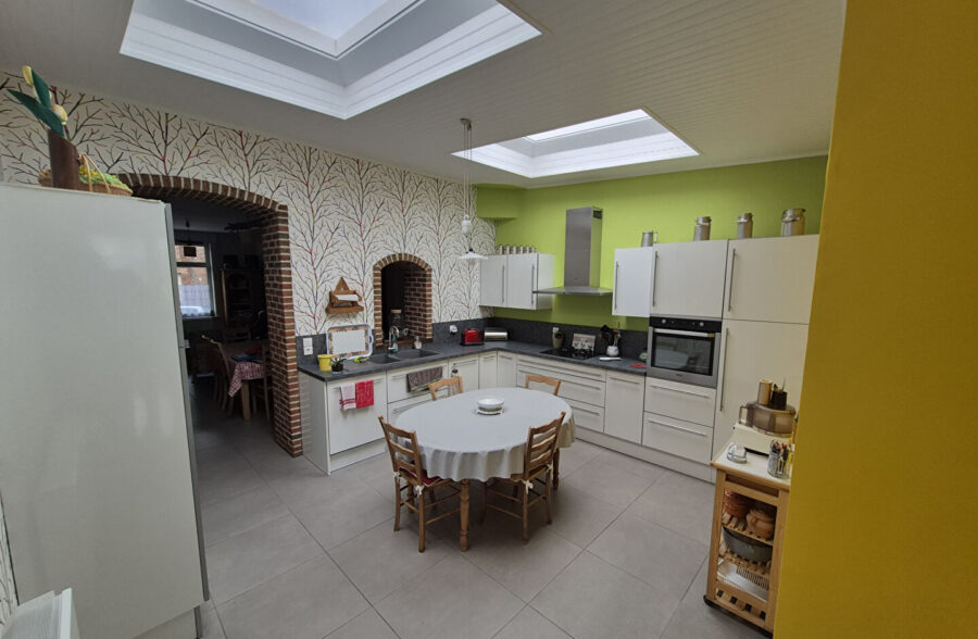 À vendre ! Charmante Maison 102m² 4 pièces avec jardin à Roubaix, limite Wattrelos, 179 000€ HAI !!!