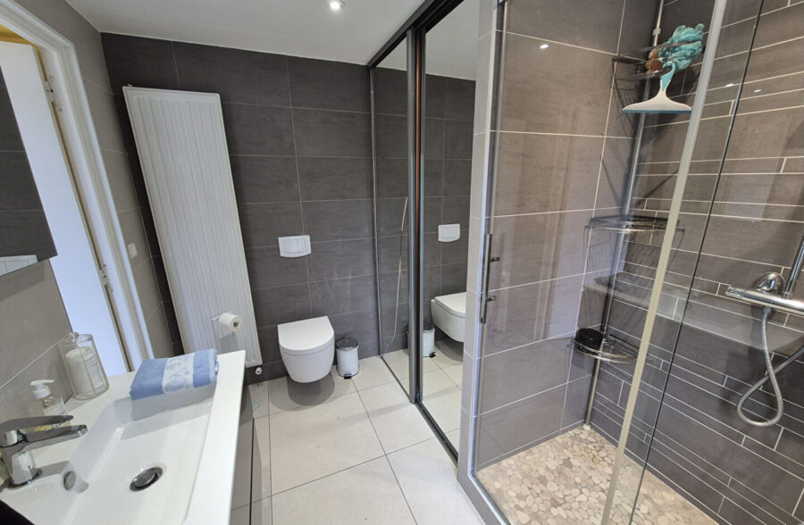 À vendre ! Charmante Maison 102m² 4 pièces avec jardin à Roubaix, limite Wattrelos, 179 000€ HAI !!!