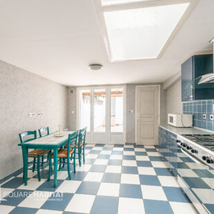 MAISON ENTIÈREMENT MEUBLÉE – IDÉAL INVESTISSEMENT OU PREMIÈRE ACQUISITION !