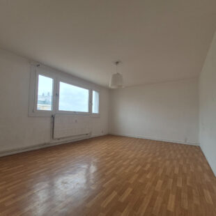 LILLE CENTRE & GARES – APPARTEMENT 3 PIECES à rafraîchir + CAVE , parking en option