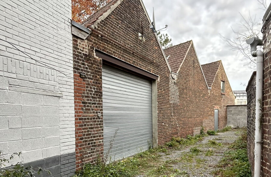 HANGAR Saint Amand Les Eaux 136 m2