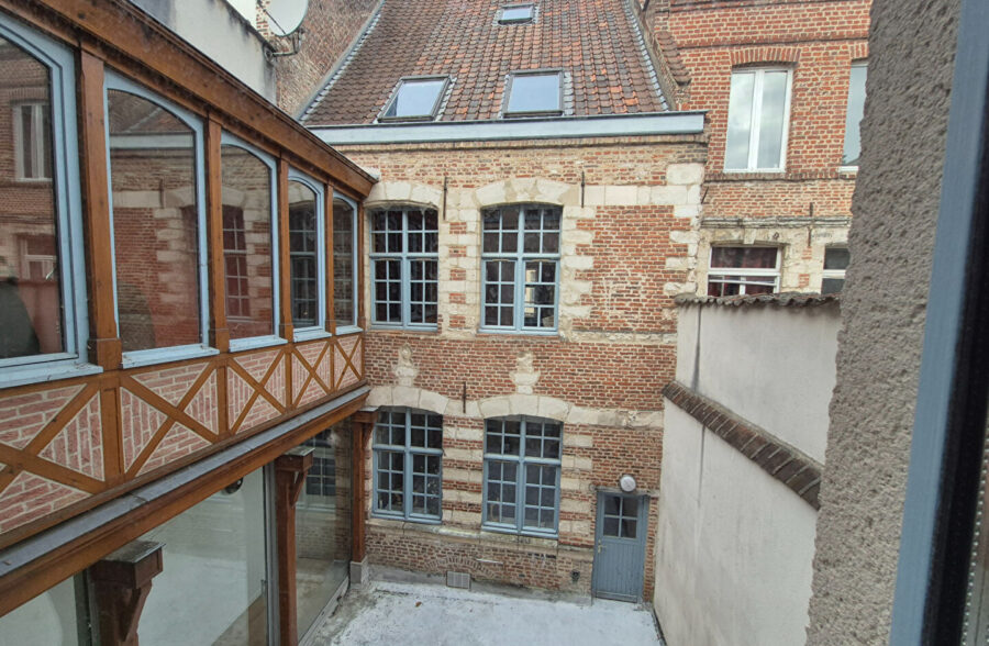 VIEUX LILLE – Plateau brut à aménager en T2 47 m² Loi Carrez