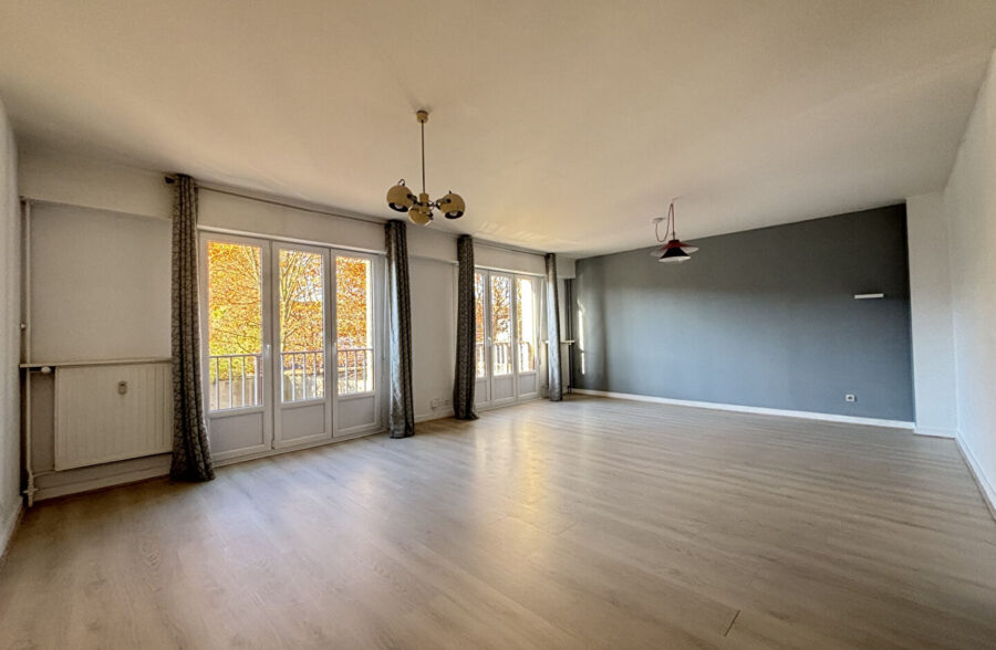 Appartement T3 traversant et lumineux 90 m² avec garage et cave – LILLE