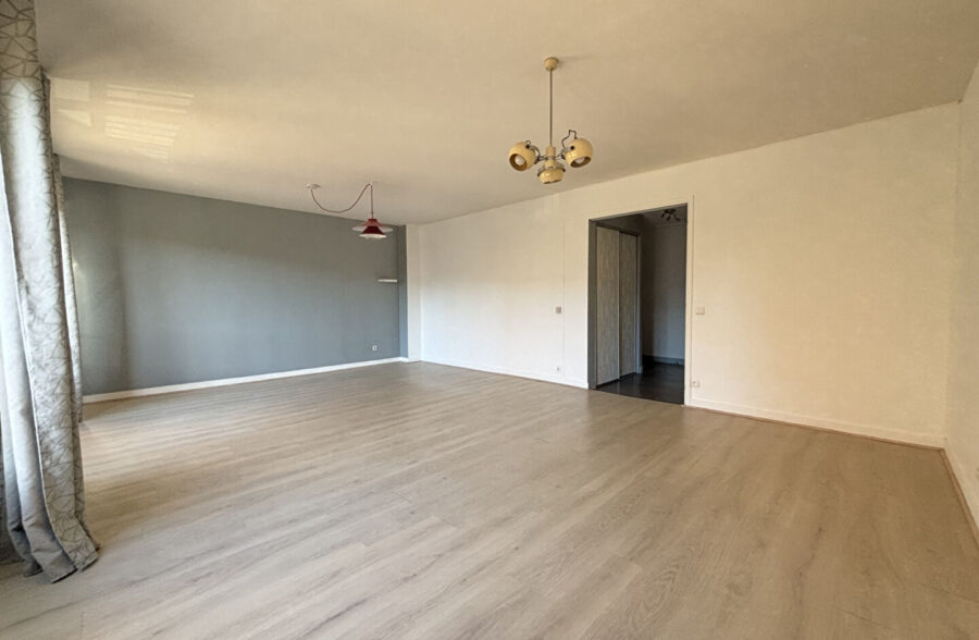 Appartement T3 traversant et lumineux 90 m² avec garage et cave – LILLE