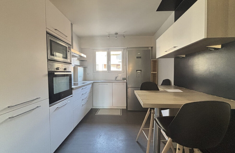 Appartement T3 traversant et lumineux 90 m² avec garage et cave – LILLE