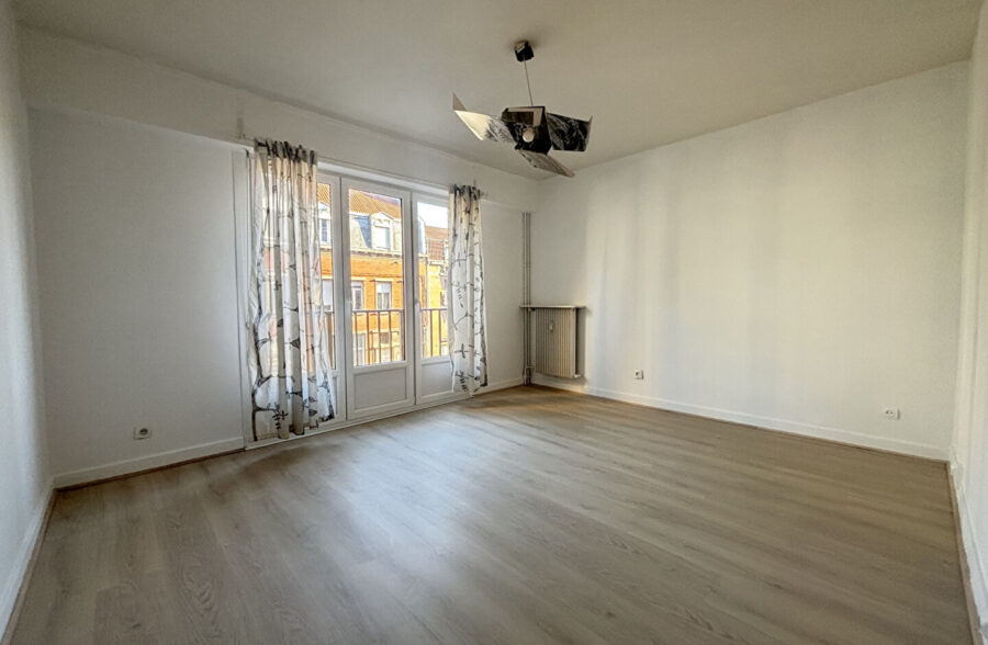 Appartement T3 traversant et lumineux 90 m² avec garage et cave – LILLE