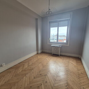 LILLE – REPUBLIQUE – T3  66m² + cave + box