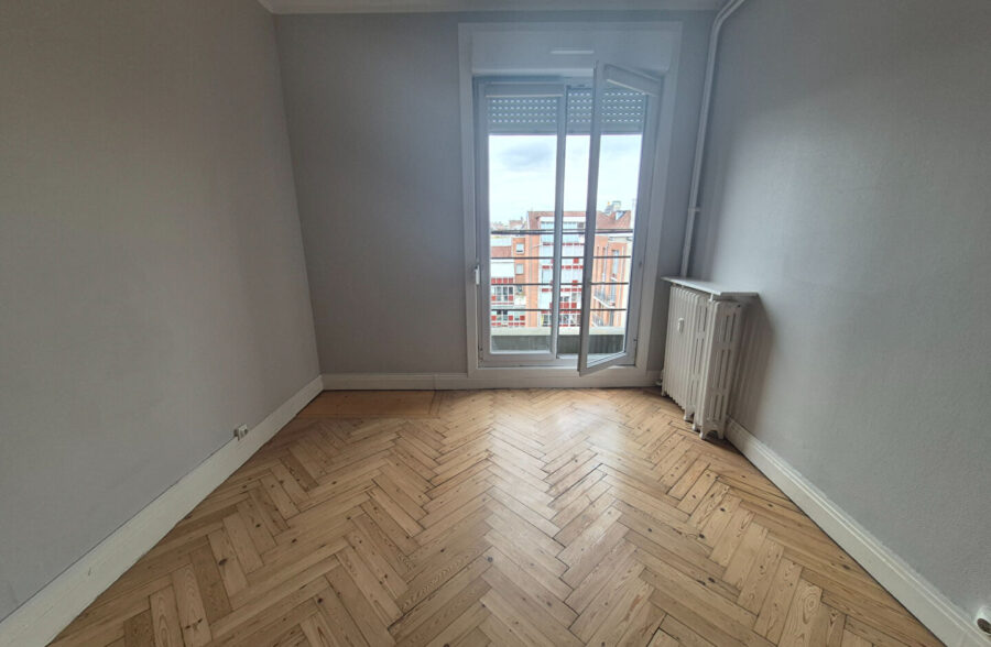 LILLE – REPUBLIQUE – T3  66m² + cave + box