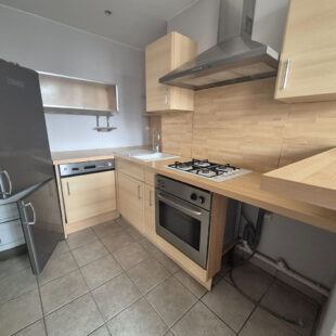 LILLE – REPUBLIQUE – T3  66m² + cave + box