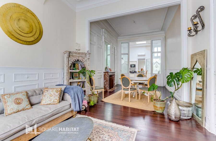 Maison de Maître de Charme , 214 m² , Proche Métro