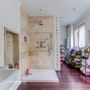 Maison de Maître de Charme , 214 m² , Proche Métro