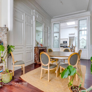 Maison de Maître de Charme , 214 m² , Proche Métro