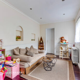 Maison de Maître de Charme , 214 m² , Proche Métro