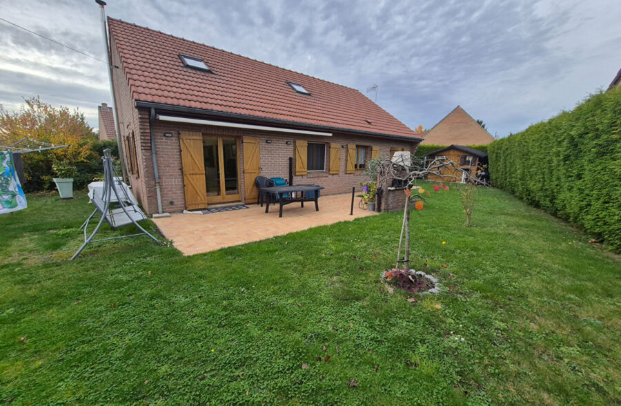 Pavillon individuel en semi plain pied Roost-Warendin 6 pièces 118m2