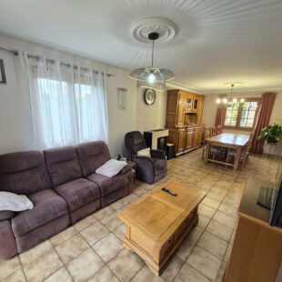 Pavillon individuel en semi plain pied Roost-Warendin 6 pièces 118m2