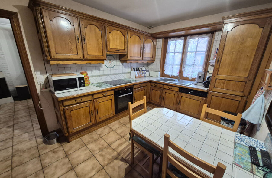 Pavillon individuel en semi plain pied Roost-Warendin 6 pièces 118m2