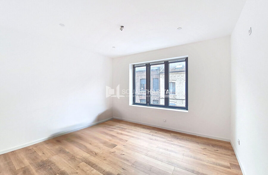 LE FLOCON – MAISON COMPLETEMENT RENOVEE AVEC JARDIN DE VILLE